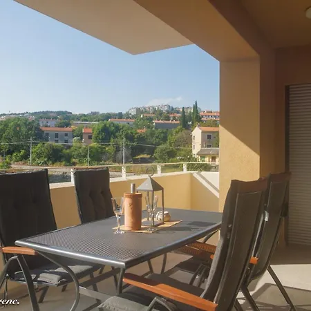 Sleeps 4 With Sea View * Риека