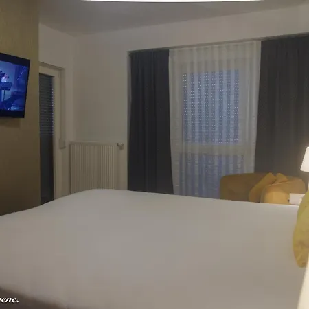 Apartman Sleeps 4 With Sea View Rijeka